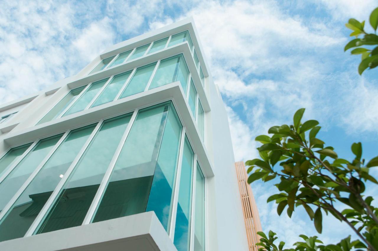 S1 Trang Hotel Bagian luar foto