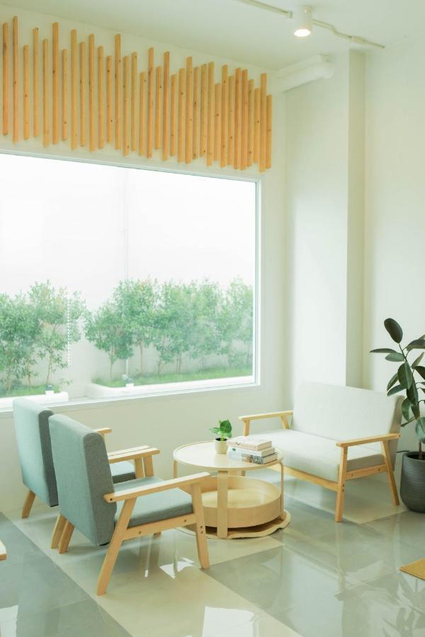S1 Trang Hotel Bagian luar foto